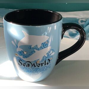 Seaworld Beautiful coffee/tea mug with rhinestones